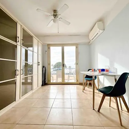 Le Dulys : 2 Prs, Vue Mer, Clim, 2 Min Plages Lägenhet *